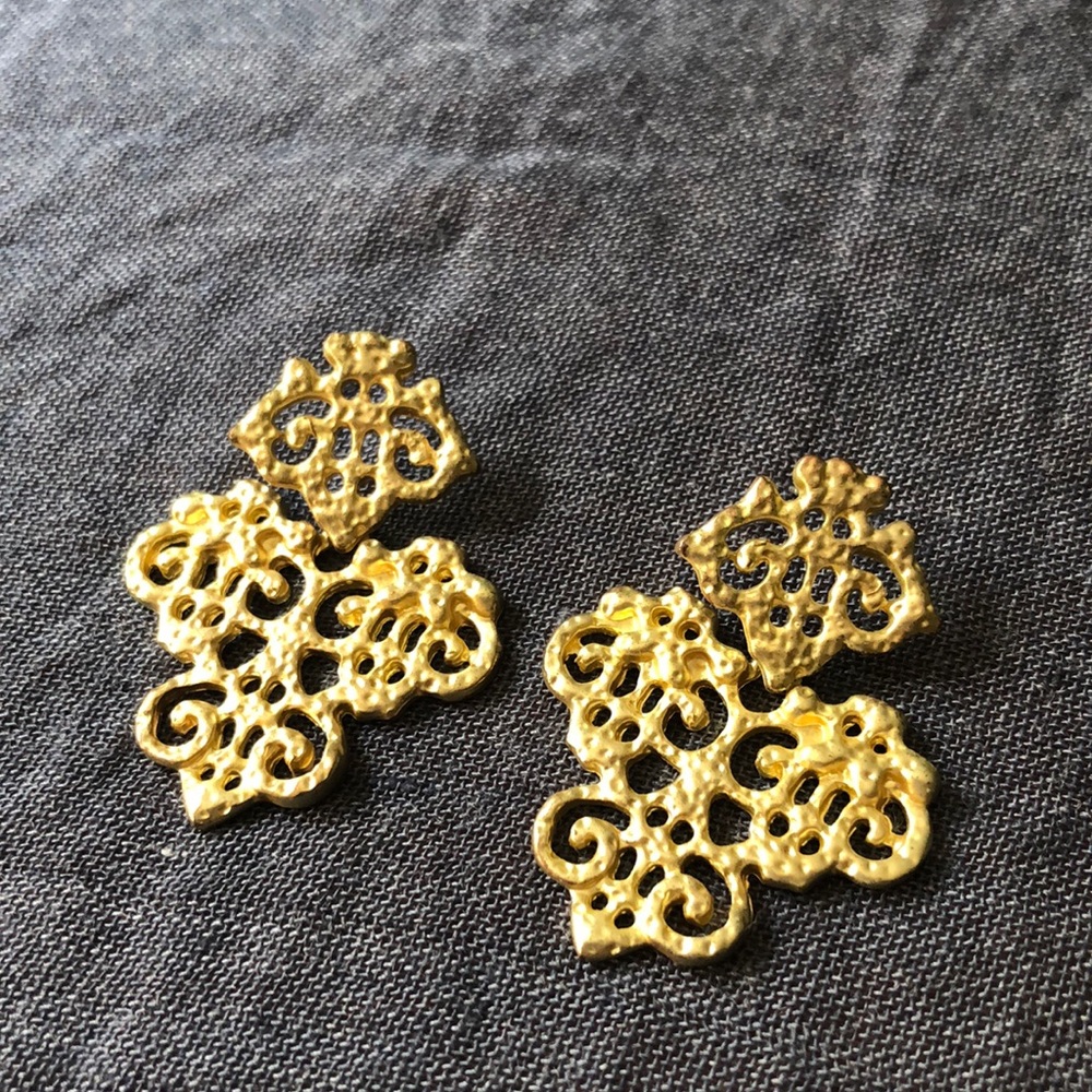 Matte gold colored earrings